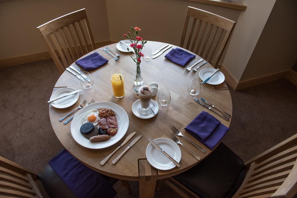Seaview Hotel Питерхед Экстерьер фото